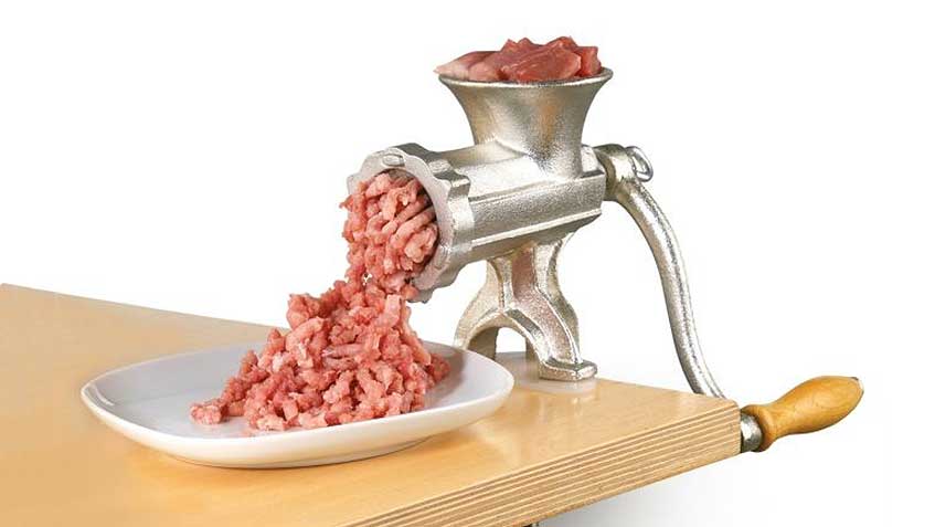 Read more about the article Hand Crank Meat Grinders – Manual Mincers